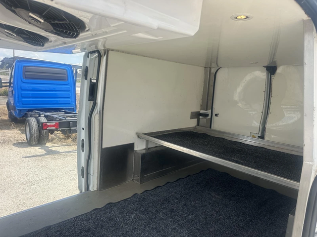 Ford Transit Custom ХЛАДИЛЕН - автомобили, коли, обяви за нови и употребявани 9