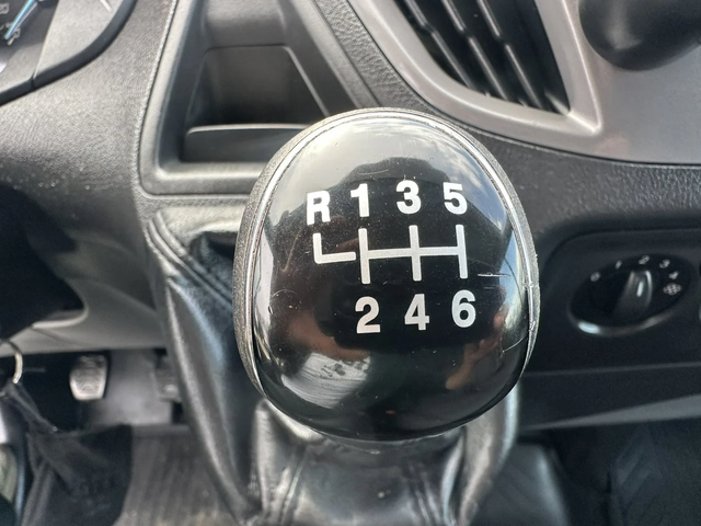 Ford Transit Custom - автомобили, коли, обяви за нови и употребявани 13