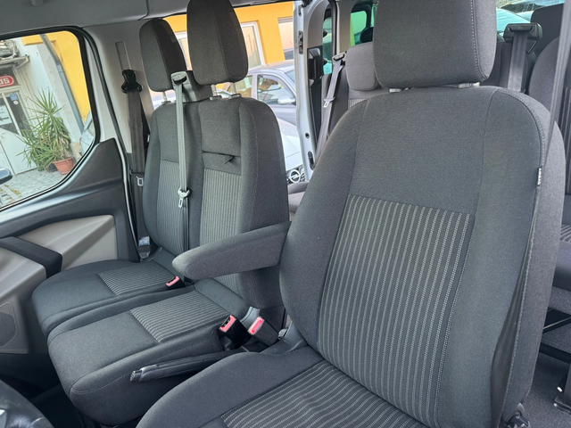 Ford Transit Custom 8+1 - автомобили, коли, обяви за нови и употребявани 8