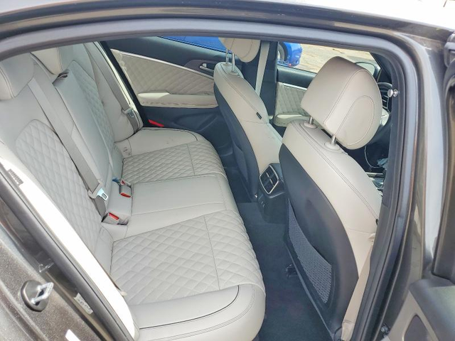 Genesis G70 3.3L 6 REAR WHEEL DRIVE - автомобили, коли, обяви за нови и употребявани 10