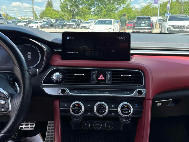 Genesis G70 3.3L 6cyl AWD - автомобили, коли, обяви за нови и употребявани 8