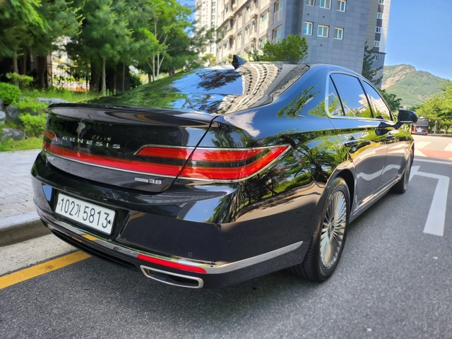 Genesis G90/EQ900 HUD* ОБДУХ* ДИСТРОНИК* 360 - автомобили, коли, обяви за нови и употребявани 1