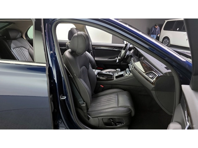 Genesis G90 3.8 AWD Luxury* КОЖА* ОБДУХВ* НАВИ* ПАНО - автомобили, коли, обяви за нови и употребявани 9