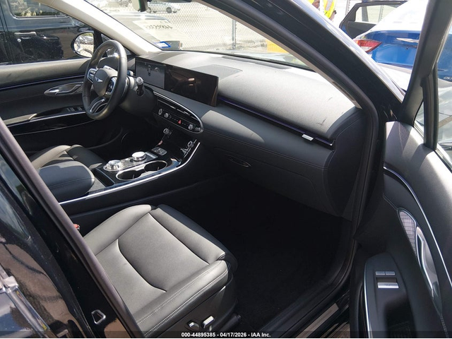 Genesis GV70 2.5L I-4 DI, DOHC, VVT, TURBO, 300HP All Wheel Drive - автомобили, коли, обяви за нови и употребявани 4