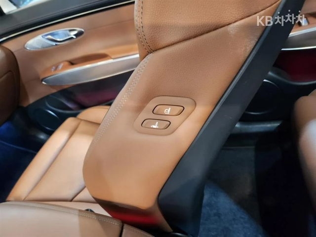 Genesis GV70 2.2 AWD 2024 ЛИЗИНГ БЕЗ ПЪРВОНАЧАЛНА ВНОСКА - автомобили, коли, обяви за нови и употребявани 11