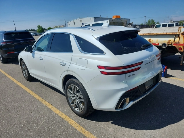 Genesis GV70 AWD 2.5T ADVANCED PLUS * HEA UP * ОБДУХВАНЕ * - автомобили, коли, обяви за нови и употребявани 3