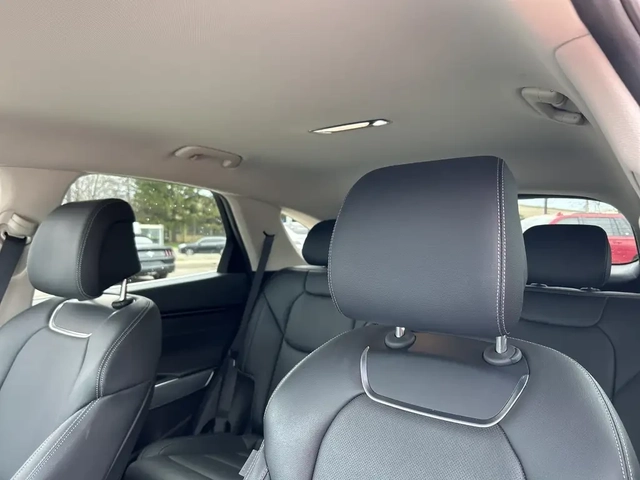Genesis GV70 2.5 T-GDI * 4х4* ДИСТРОНИК * FULL LED * ПОДГРЕВ - автомобили, коли, обяви за нови и употребявани 9