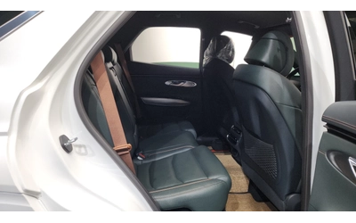 Genesis GV70 - автомобили, коли, обяви за нови и употребявани 9