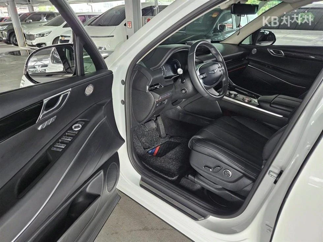 Genesis GV80 2.5T AWD ЛИЗИНГ БЕЗ ПЪРВОНАЧАЛНА ВНОСКА - автомобили, коли, обяви за нови и употребявани 5