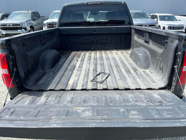 Gmc Sierra 5.3L 8cyl 4WD - автомобили, коли, обяви за нови и употребявани 10