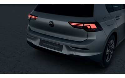 VW Golf Golf 8 Life 2.0 TDI SCR DSG - автомобили, коли, обяви за нови и употребявани 7