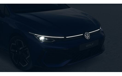 VW Golf Golf 8 R-Line Plus 1.5 eTSI OPF DSG - автомобили, коли, обяви за нови и употребявани 6