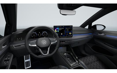 VW Golf Golf 8 R-Line Plus 2.0 TDI DSG - автомобили, коли, обяви за нови и употребявани 9