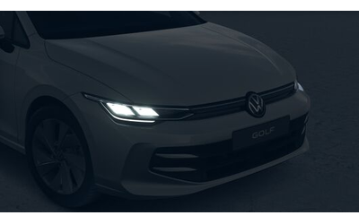 VW Golf Golf Variant 8 Life PLUS 2.0 TDI SCR - автомобили, коли, обяви за нови и употребявани 6