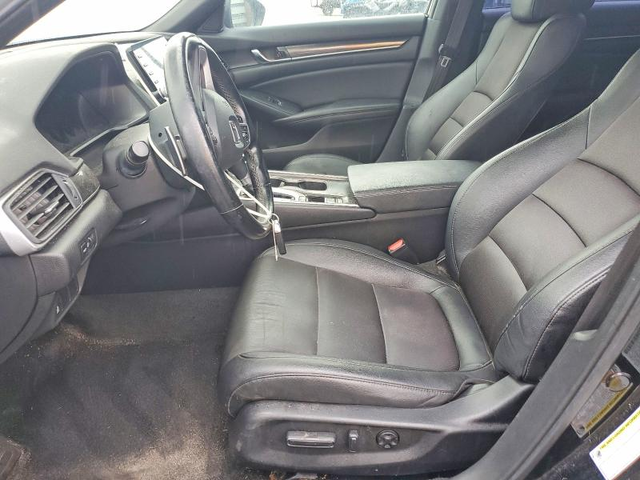Honda Accord 1.5L 4 Front-wheel Drive - автомобили, коли, обяви за нови и употребявани 6
