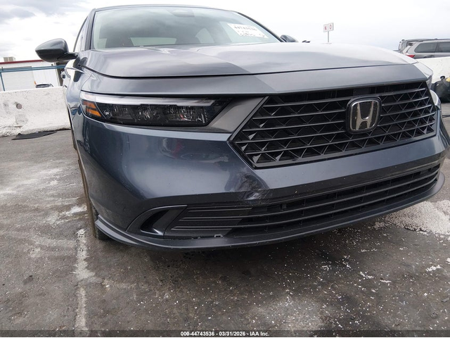 Honda Accord 1.5L I-4 DI, DOHC, VVT, TURBO, 192HP Front Wheel Drive - автомобили, коли, обяви за нови и употребявани 5