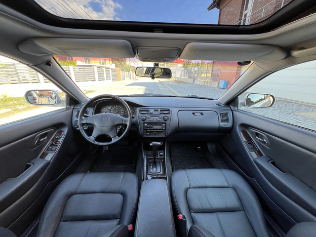 Honda Accord COUPE-3.0i-AVTOMAT-ШВЕЙЦАРИЯ - автомобили, коли, обяви за нови и употребявани 10