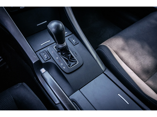 Honda Accord 2.2 i-DTEC Automatic! С ГАРАНЦИЯ! - автомобили, коли, обяви за нови и употребявани 11