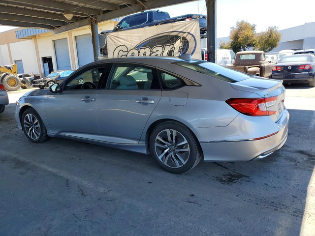 Honda Accord 2.0L 4 FRONT WHEEL DRIVE - автомобили, коли, обяви за нови и употребявани 1