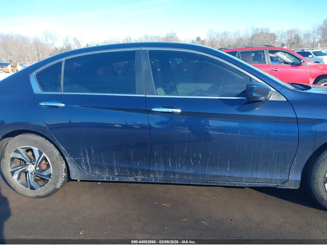 Honda Accord 2.4L I-4 DI, DOHC, VVT, 185HP Front Wheel Drive - автомобили, коли, обяви за нови и употребявани 12