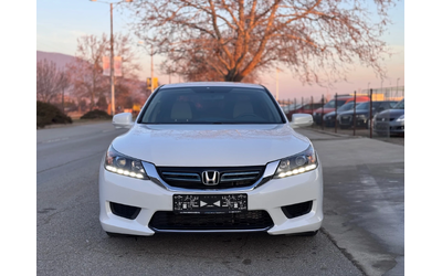 Honda Accord 2.0i Hybrid - автомобили, коли, обяви за нови и употребявани 7