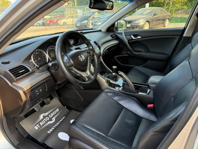 Honda Accord 2.0i * * ПЪЛНА СЕРВИЗНА ИСТОРИЯ* * - автомобили, коли, обяви за нови и употребявани 11