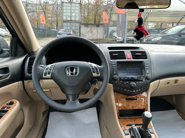 Honda Accord 2.2i- CDTI - автомобили, коли, обяви за нови и употребявани 9