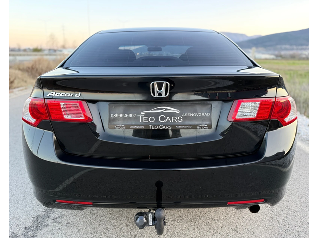 Honda Accord 2.0 i-VTEC 155к.с CLIMATRONIC / PODGREV - автомобили, коли, обяви за нови и употребявани 5