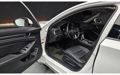 Honda Accord 1.5 Turbo - автомобили, коли, обяви за нови и употребявани 8