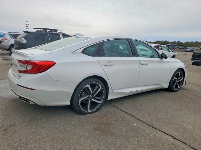 Honda Accord 1.5T* КОЖА* СЕРВИЗНА ИСТОРИЯ* ЛИЗИНГ - автомобили, коли, обяви за нови и употребявани 2