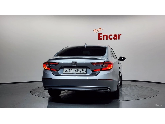 Honda Accord 2.0* HYBRID* TOURING* КОЖА* ПОДГРЕВ* ШИБИДАХ* HEAD - автомобили, коли, обяви за нови и употребявани 3
