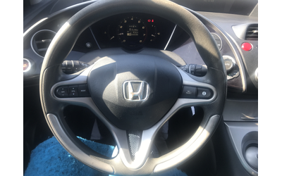 Honda Civic 1,4 Comfort - автомобили, коли, обяви за нови и употребявани 14