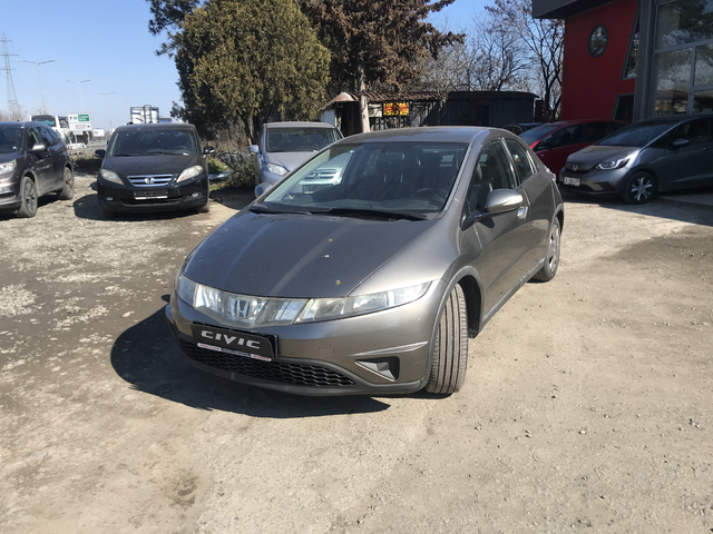 Honda Civic 1,4 Comfort - автомобили, коли, обяви за нови и употребявани 2