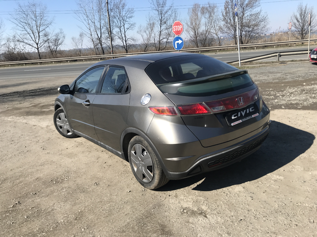 Honda Civic 1,4 Comfort - автомобили, коли, обяви за нови и употребявани 5
