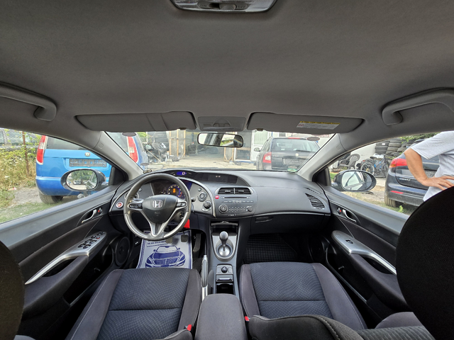 Honda Civic 1.4 i-VTEC (100 кс) - автомобили, коли, обяви за нови и употребявани 11