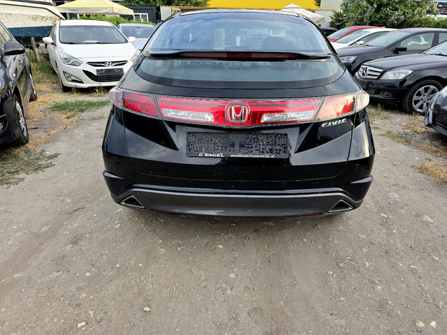 Honda Civic 1.4 i-VTEC (100 кс) - автомобили, коли, обяви за нови и употребявани 3