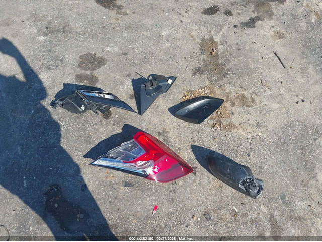 Honda Civic 1.5L I-4 DI, DOHC, VVT, TURBO, 174HP Front Wheel Drive - автомобили, коли, обяви за нови и употребявани 11