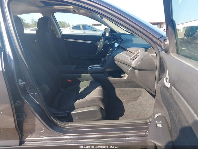 Honda Civic 1.5L I-4 DI, DOHC, VVT, TURBO, 174HP Front Wheel Drive - автомобили, коли, обяви за нови и употребявани 4