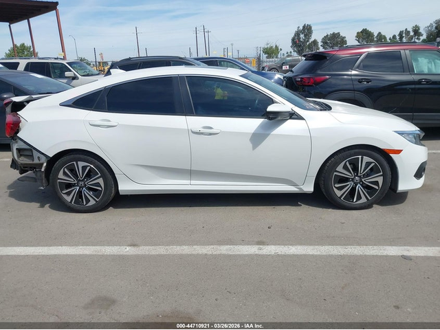 Honda Civic 1.5L I-4 DI, DOHC, VVT, TURBO, 174HP Front Wheel Drive - автомобили, коли, обяви за нови и употребявани 13