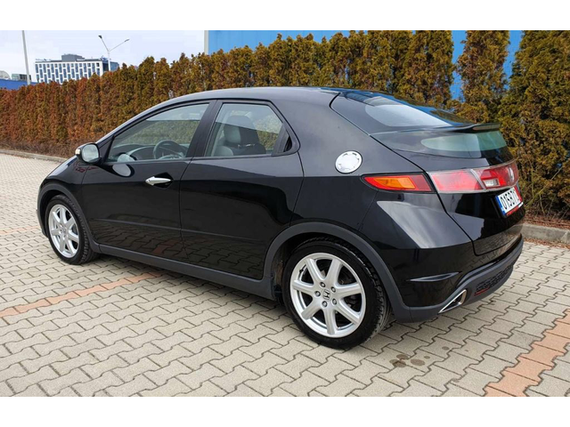 Honda Civic 1.8 I-V