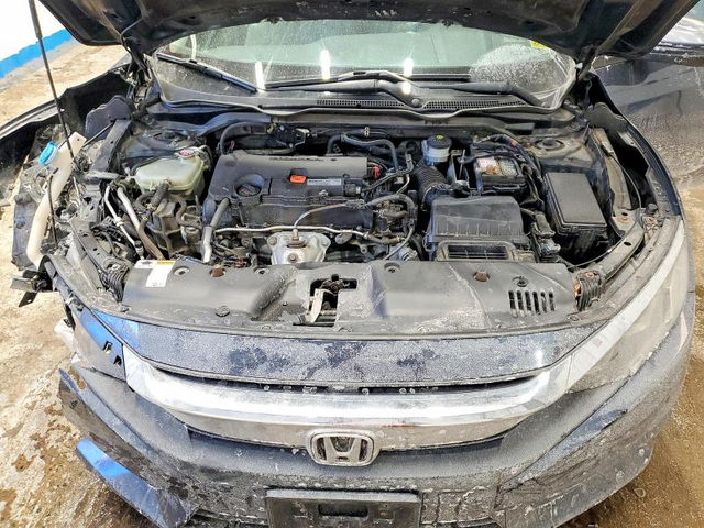 Honda Civic 2.0L 4 Front-wheel Drive - автомобили, коли, обяви за нови и употребявани 11