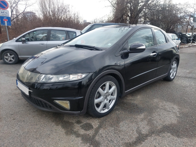 Honda Civic 1, 8i 140ps ГАЗ AUTOMATIC - автомобили, коли, обяви за нови и употребявани 0