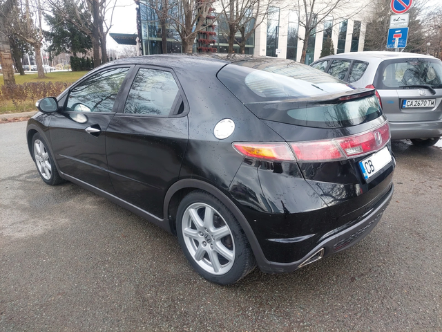 Honda Civic 1, 8i 140ps ГАЗ AUTOMATIC - автомобили, коли, обяви за нови и употребявани 4