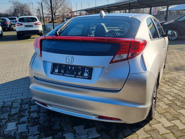 Honda Civic 1.6 дизел 120к.с. - автомобили, коли, обяви за нови и употребявани 7
