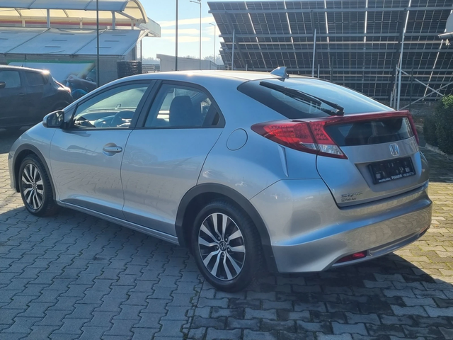 Honda Civic 1.6 дизел 120к.с. - автомобили, коли, обяви за нови и употребявани 9