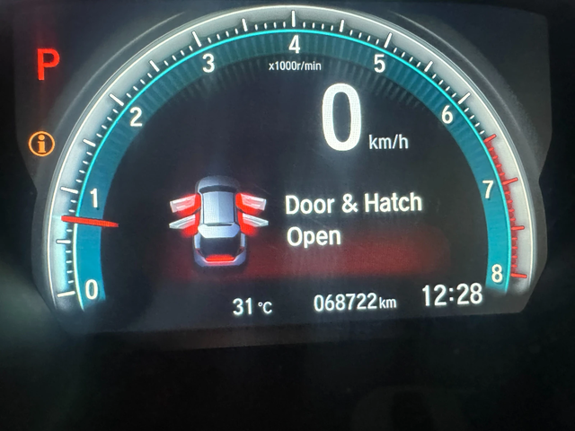 Honda Civic 1.5TS 183kc AUTOMAT - автомобили, коли, обяви за нови и употребявани 10