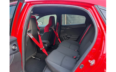 Honda Civic Type-R GT - автомобили, коли, обяви за нови и употребявани 11