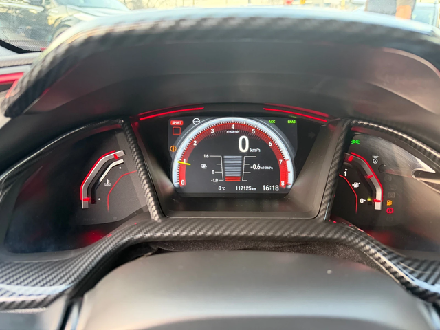 Honda Civic Type-R GT - автомобили, коли, обяви за нови и употребявани 12