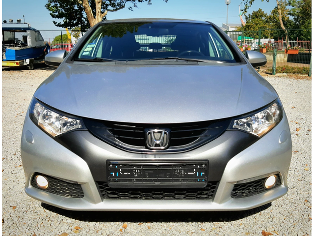 Honda Civic 1.6 i-DTEC 6ск. КАТО НОВА !!! - автомобили, коли, обяви за нови и употребявани 1