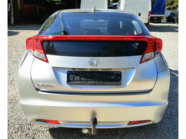 Honda Civic 1.6 i-DTEC 6ск. КАТО НОВА !!! - автомобили, коли, обяви за нови и употребявани 4